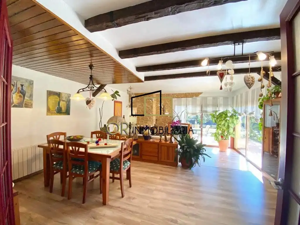 Casa con terraza en venta en Pacs del Penedès, imagen 3
