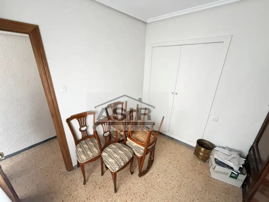 Piso de alquiler en Alzira con Balcón