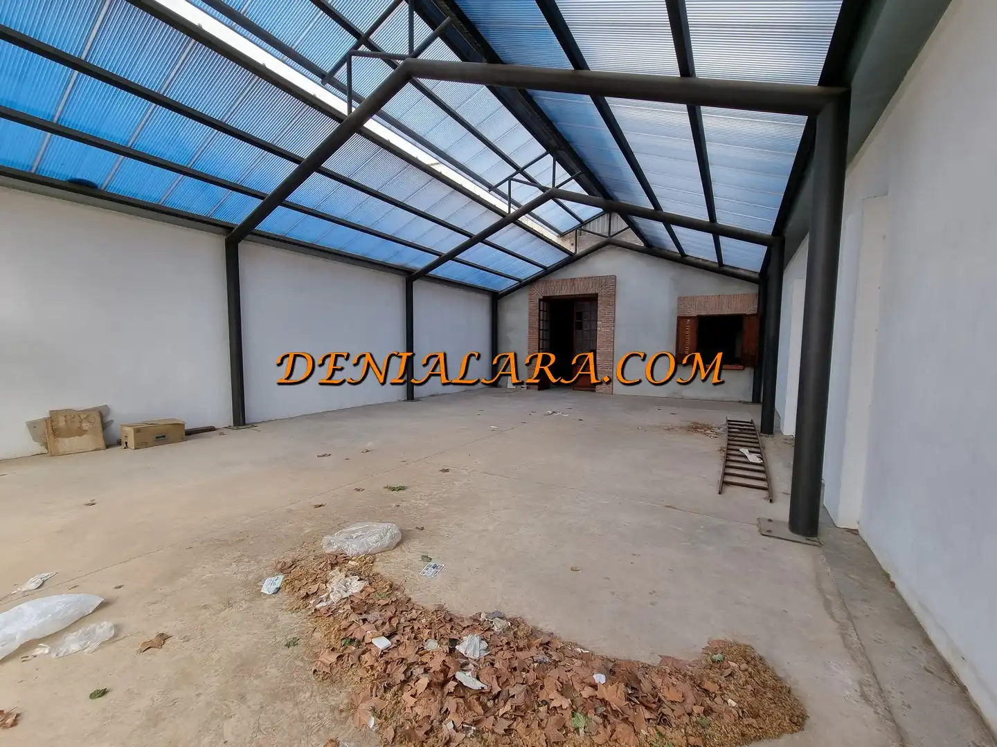 Local commercial à louer à Ondara