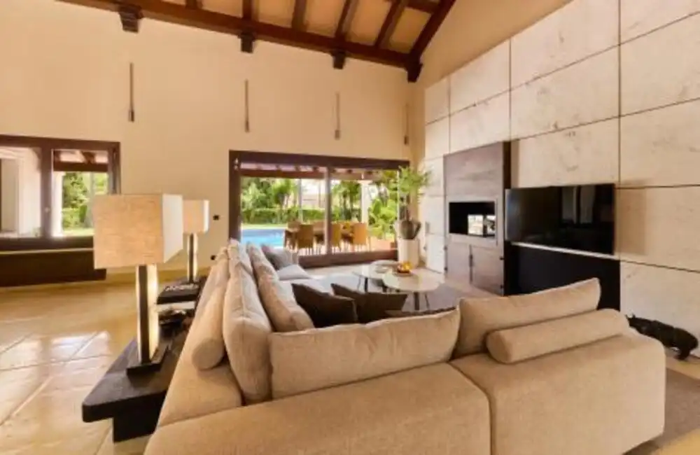 Living room of Houses for rent in Marbella  with Air Conditioner, Private garden and Terrace