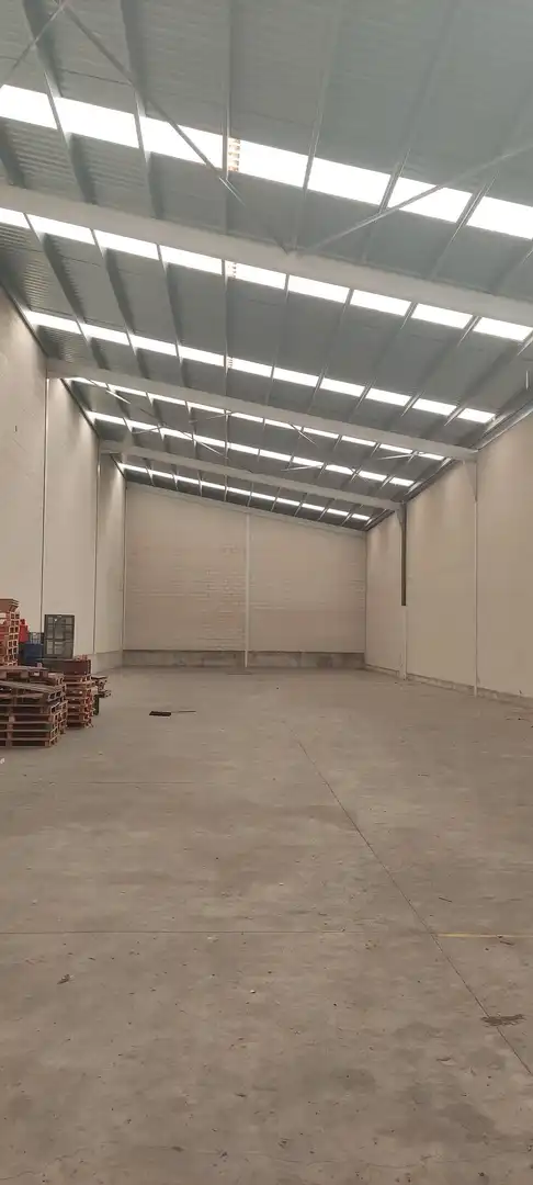Industriegebäude zum Verkauf in Quel, imagen 2