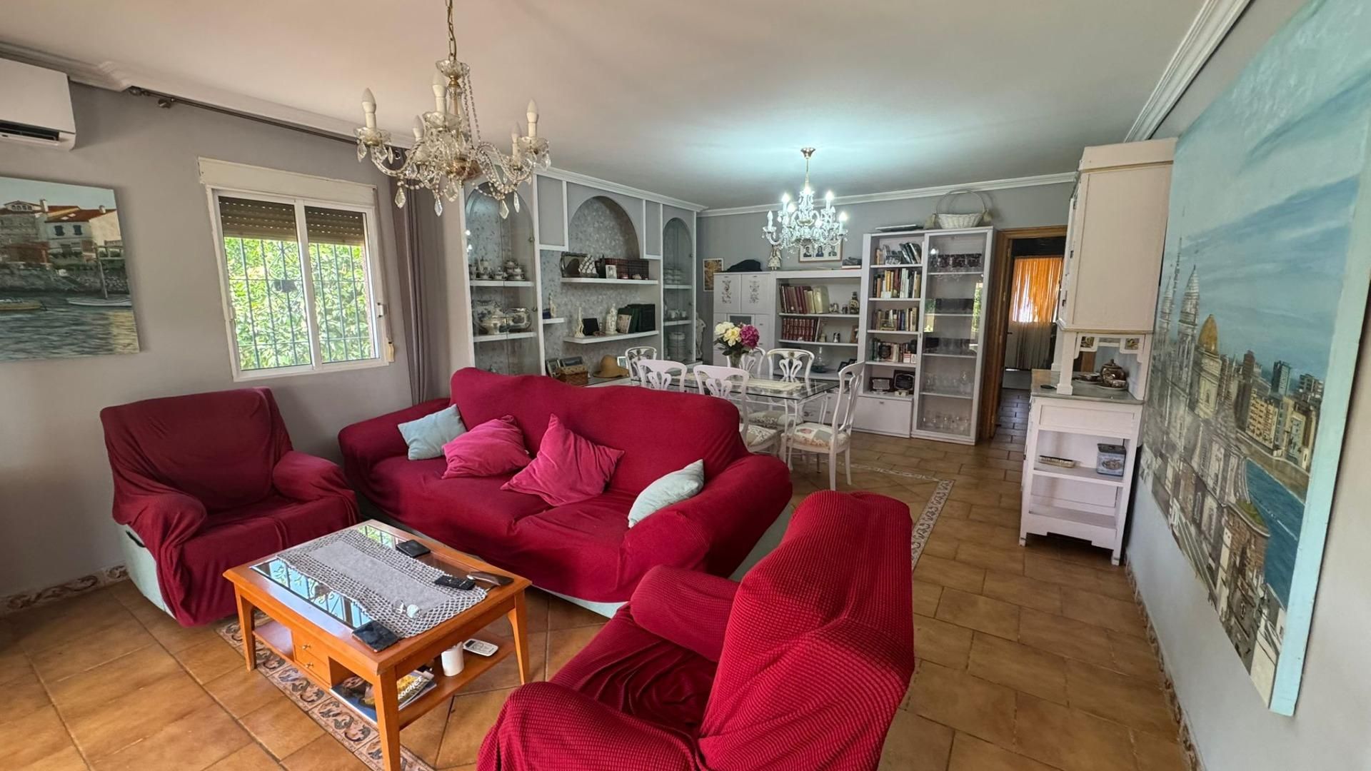 Sala d'estar de Casa o xalet en venda en  Córdoba Capital amb Aire condicionat i Piscina