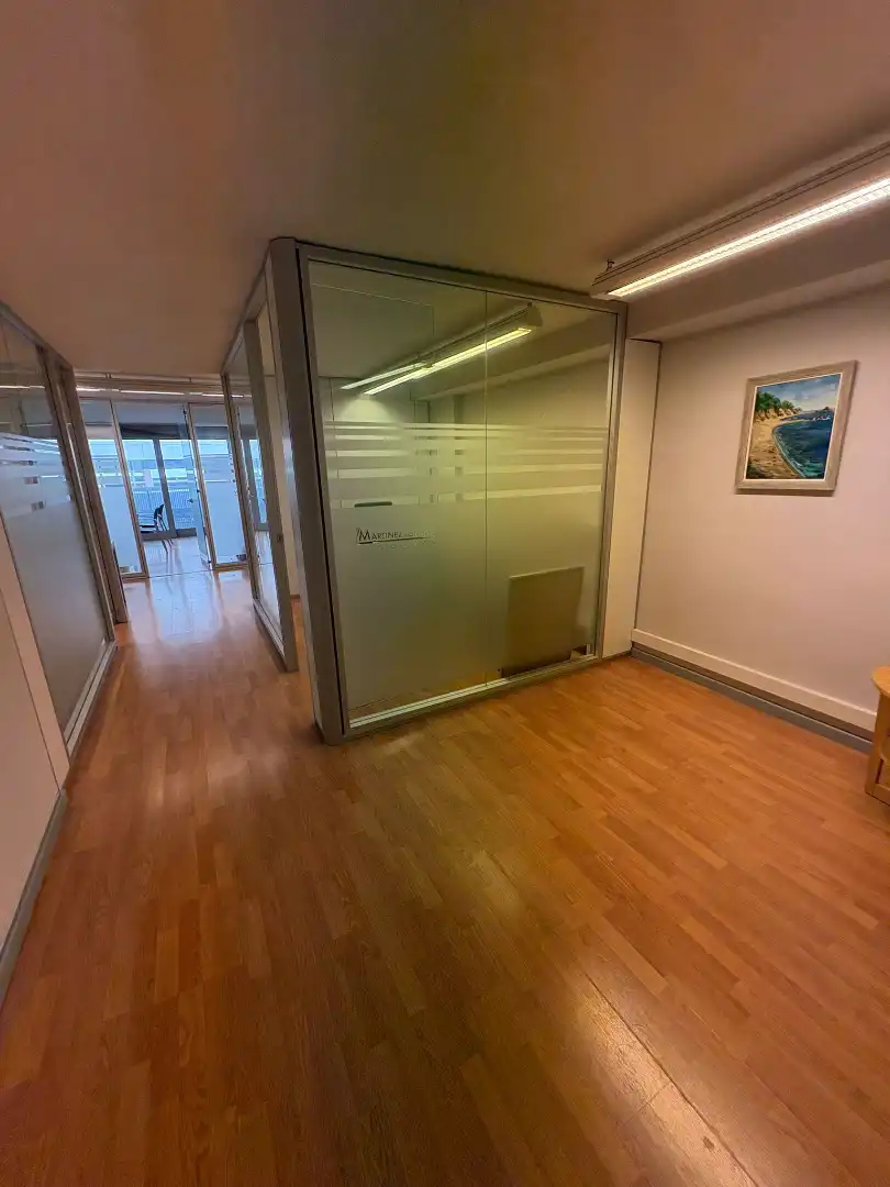 Oficina de lloguer en Girona amb Terrassa