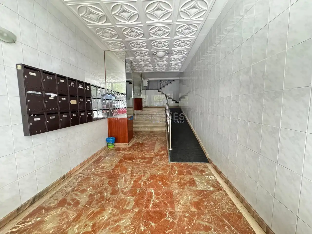 Piso en venta en Vigo  con Calefacción, Terraza y Trastero
