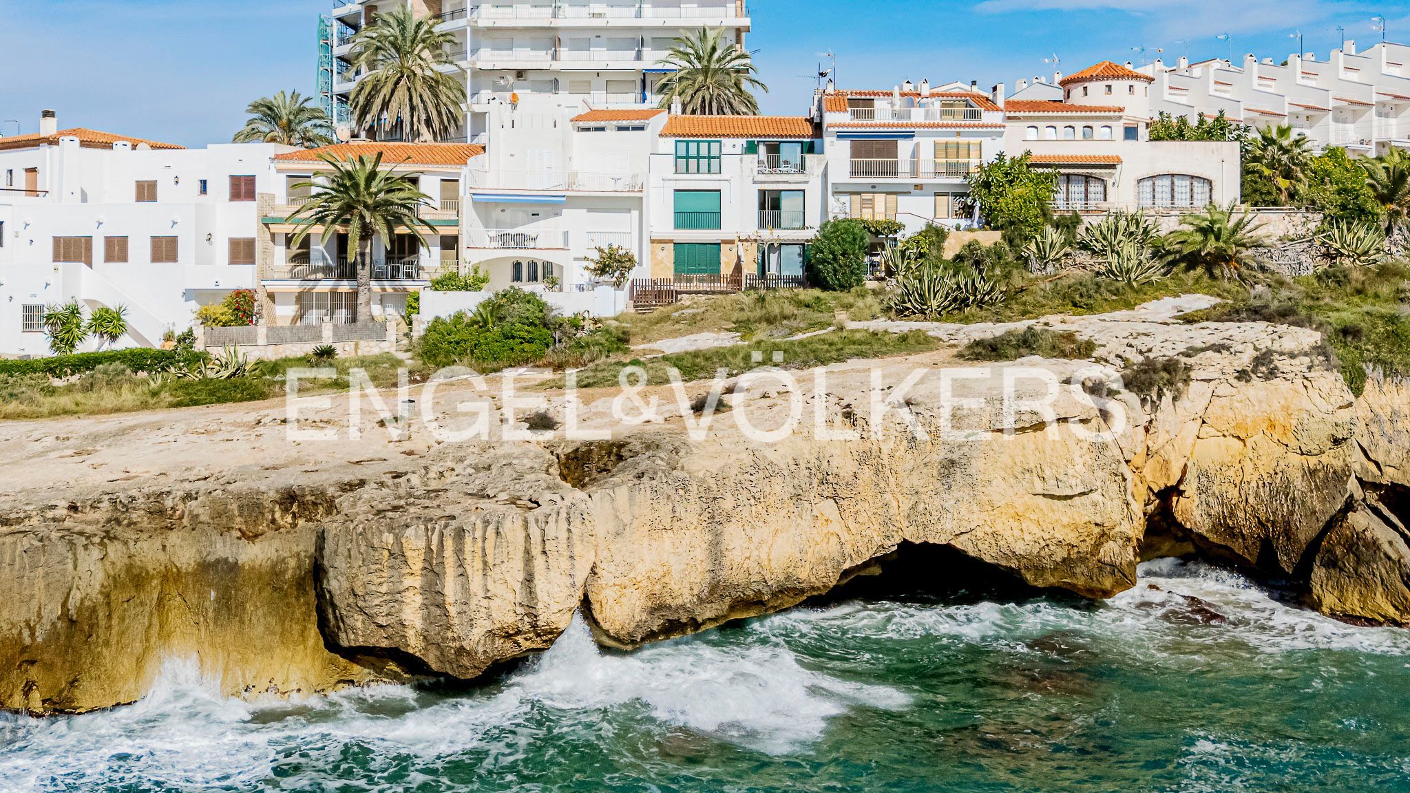 Exterior view of Single-family semi-detached for sale in Altafulla  with Air Conditioner, Heating and Private garden