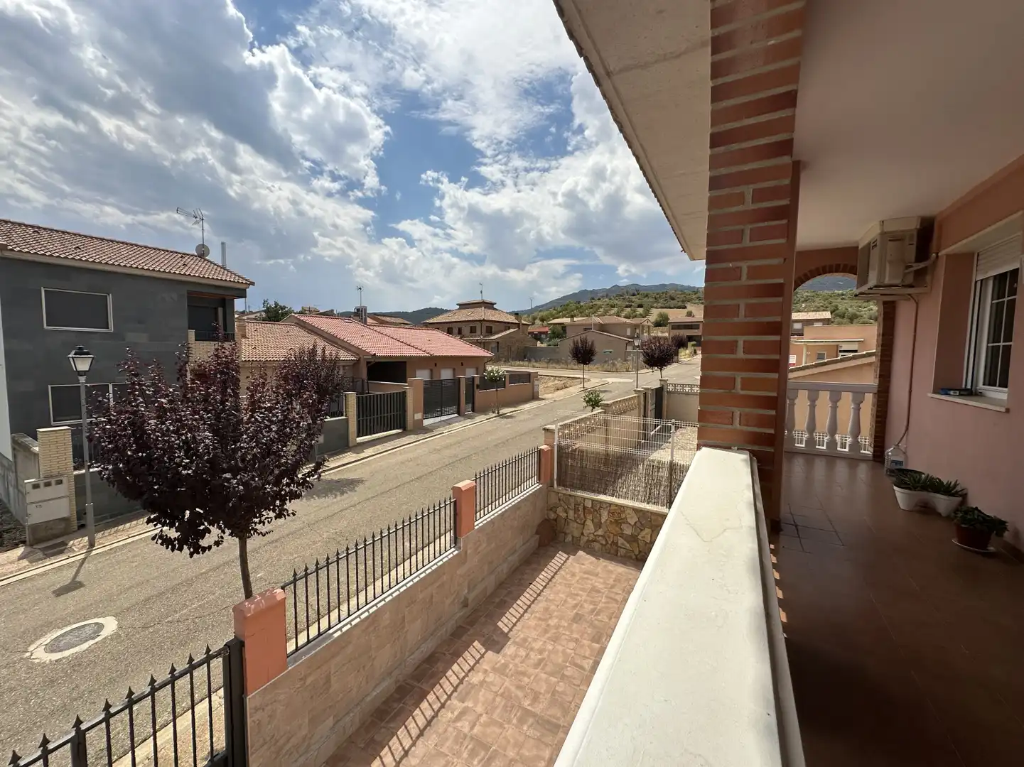 Vista exterior de Casa o chalet en venta en Almonacid de la Sierra con Aire acondicionado, Calefacción y Terraza