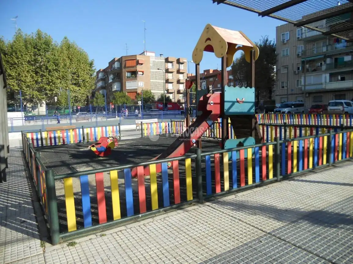 Vista exterior de Pis en venda en Móstoles amb Calefacció, Parquet i Terrassa