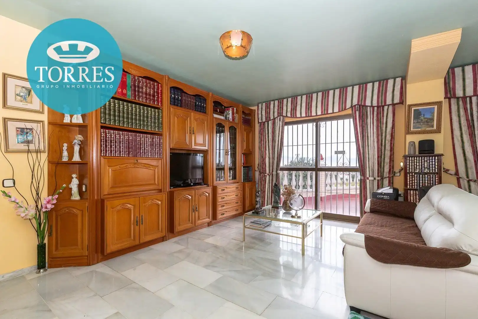 Sala de estar de Casa o chalet en venta en Málaga con Calefacción, Jardín privado y Terraza