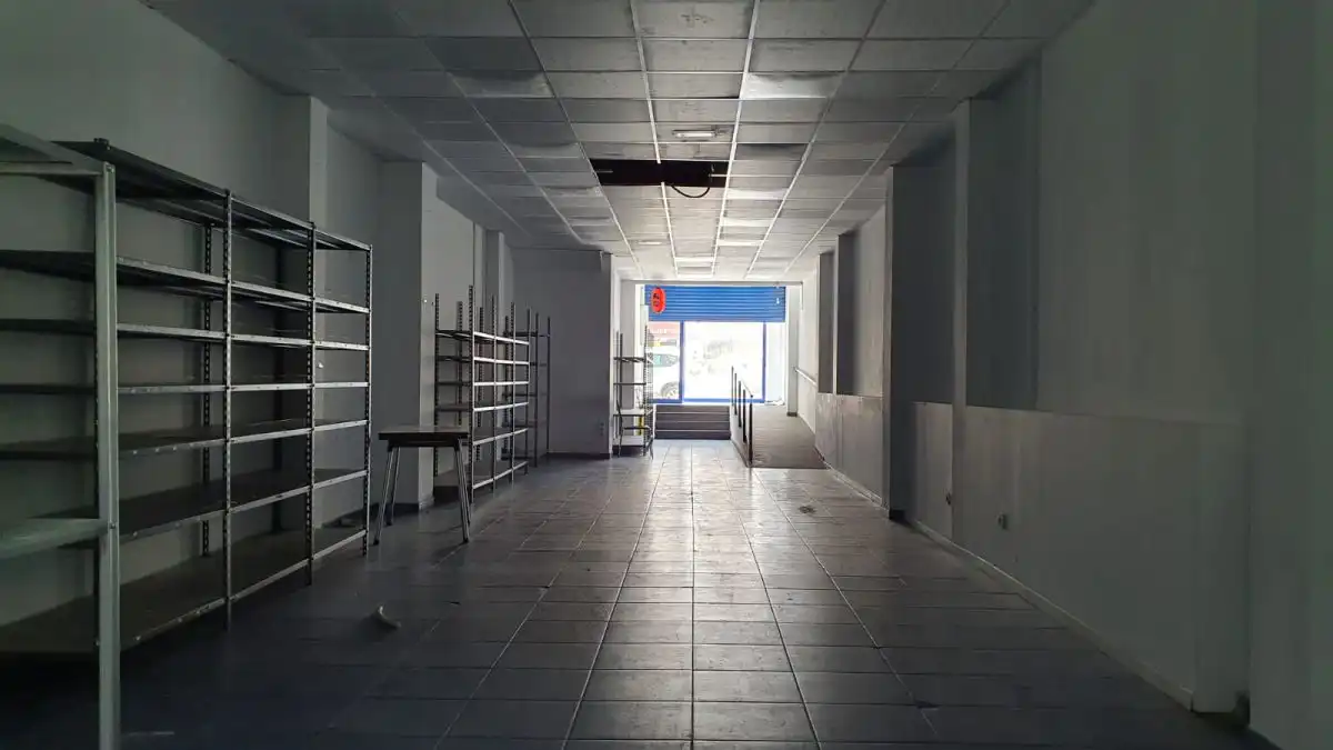 Local comercial de lloguer a Joan Prim 77, imagen 2