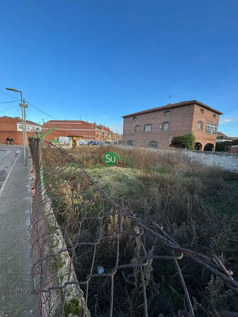 Terreny residencial en venda a Avenida Rufino Rubio 10