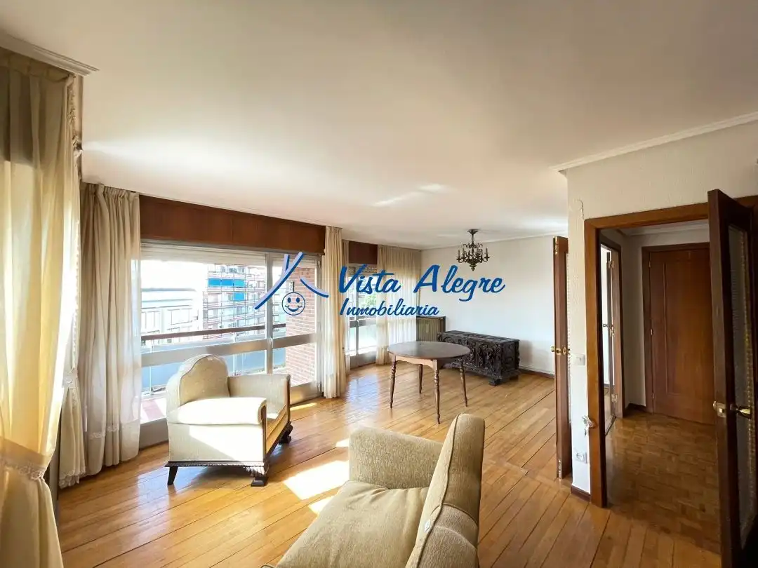 Sala de estar de Piso en venta en Haro con Calefacción, Terraza y Trastero