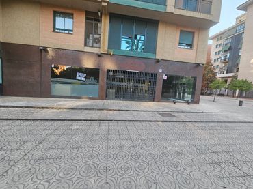 Local comercial en alquiler en Plaza de Noruega