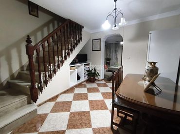 Maison jumelée avec balcon à vendre à Casabermeja