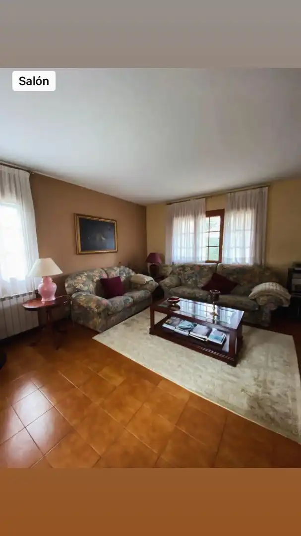 Sala d'estar de Casa o xalet en venda en Becerril de la Sierra amb Aire condicionat, Calefacció i Jardí privat
