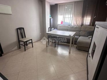 Piso en venta en Nuevo Parque - Los Rosales - Tráfico Pesado