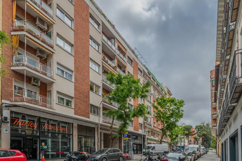 Außenansicht von Wohnung zum Verkauf in Madrid mit Heizung, Terrasse und Möbliert