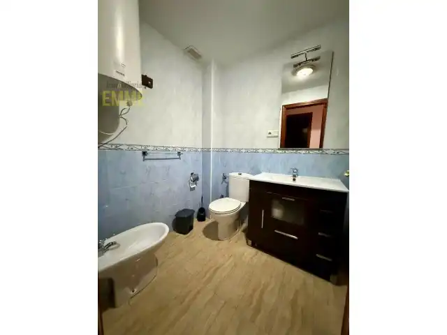 Baño de Piso en venta en Ronda con Amueblado
