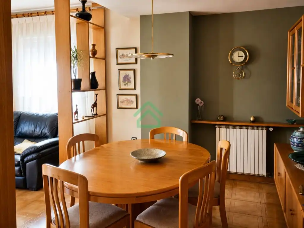 Duplex con ascensore in vendita a Plaza Abad Oliba