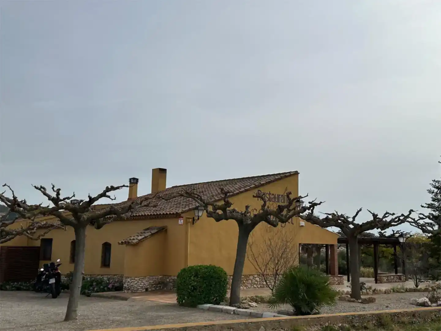 Vista exterior de Finca rústica en venda en Vila-rodona amb Aire condicionat i Balcó