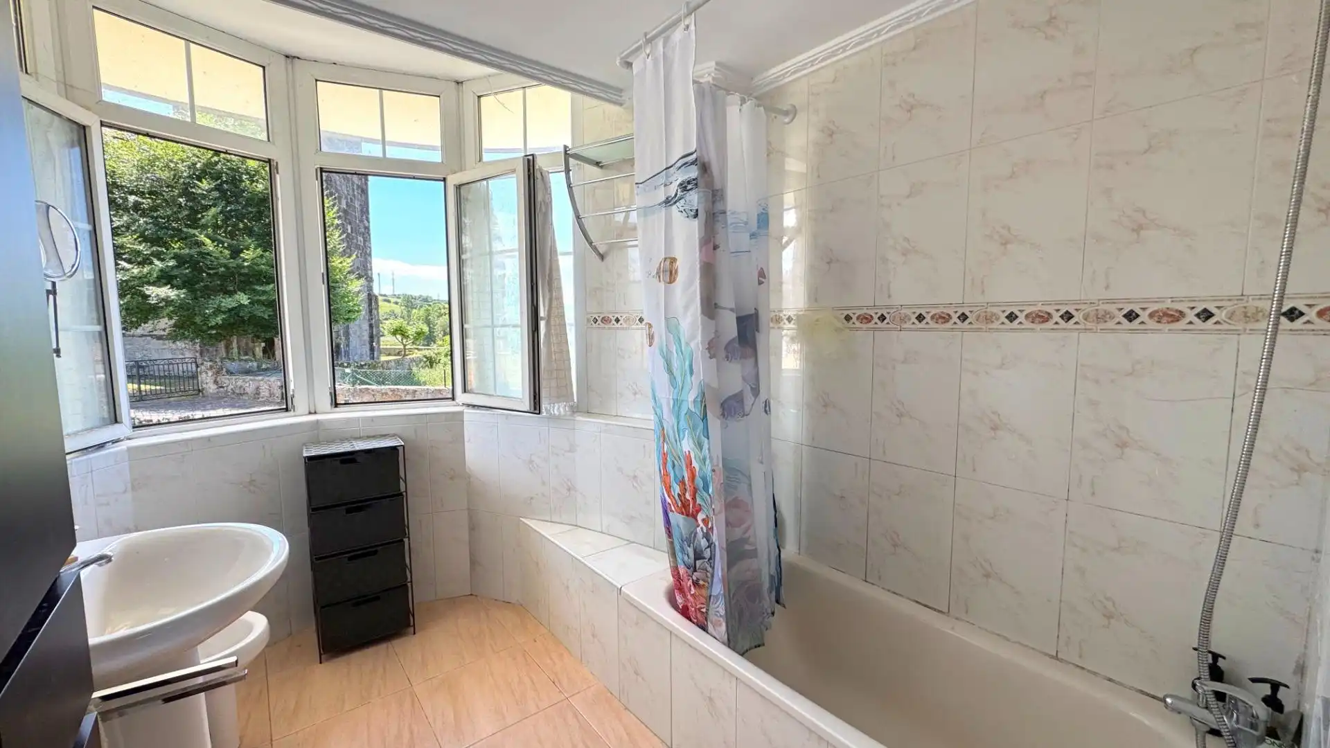 Bathroom of Flat for sale in Piélagos  with Heating, Terrace and Furnished