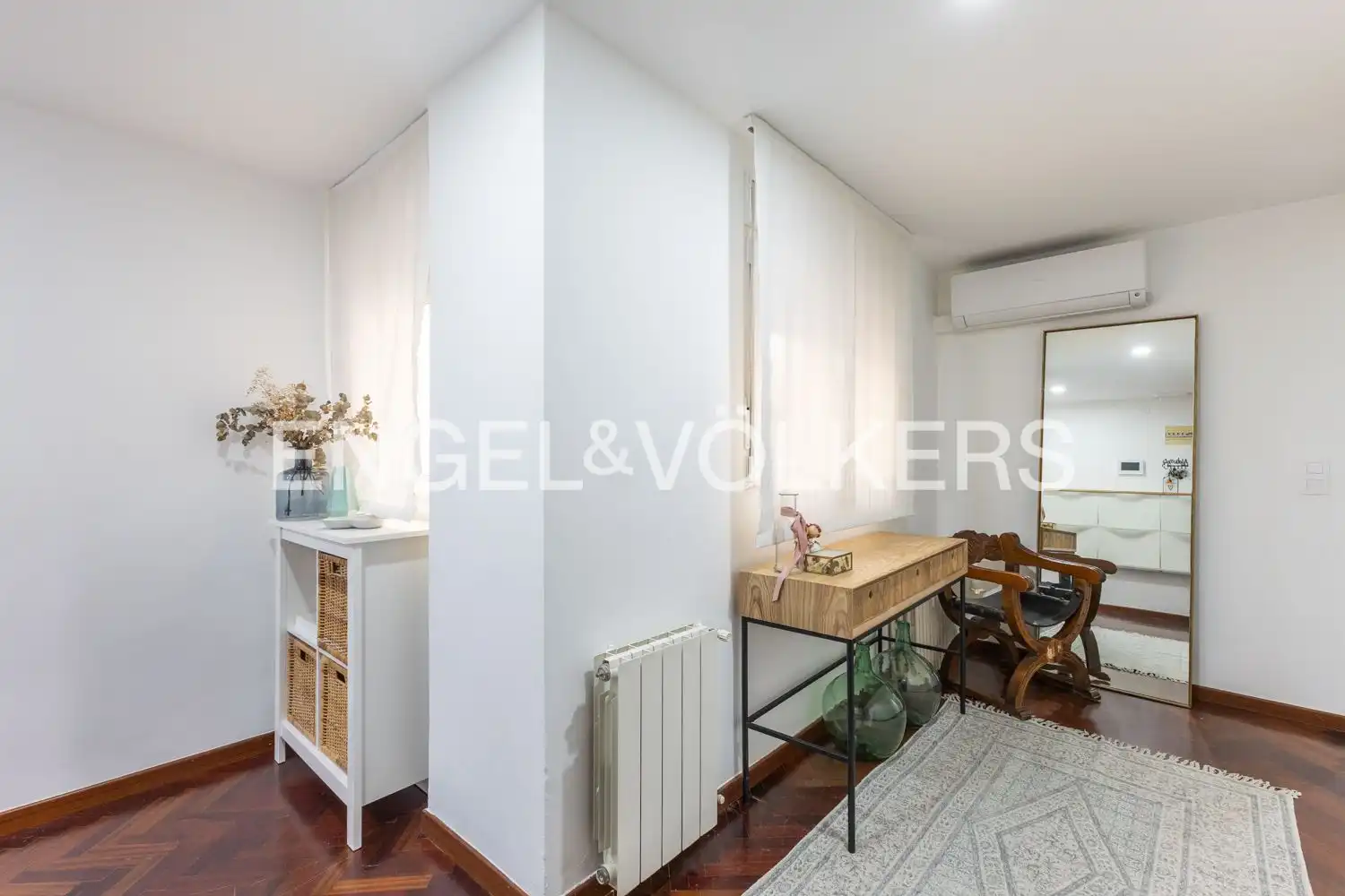 Vista exterior de Piso en venta en Valencia con Aire acondicionado, Calefacción y Parquet