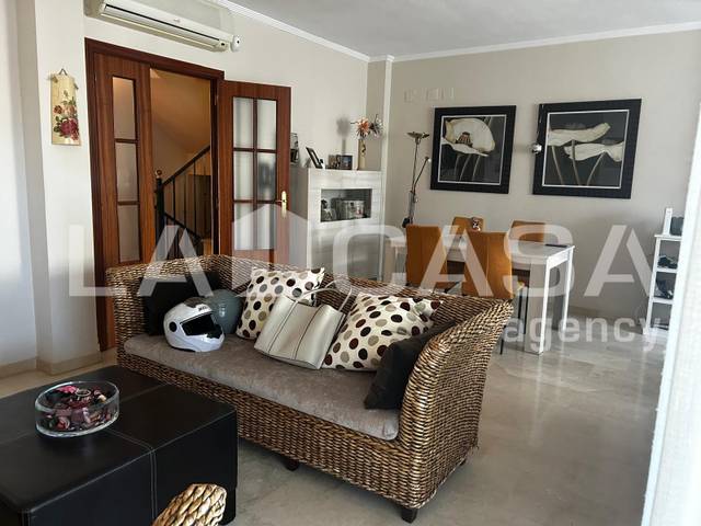 Casa adosada en Venta en Condequinto