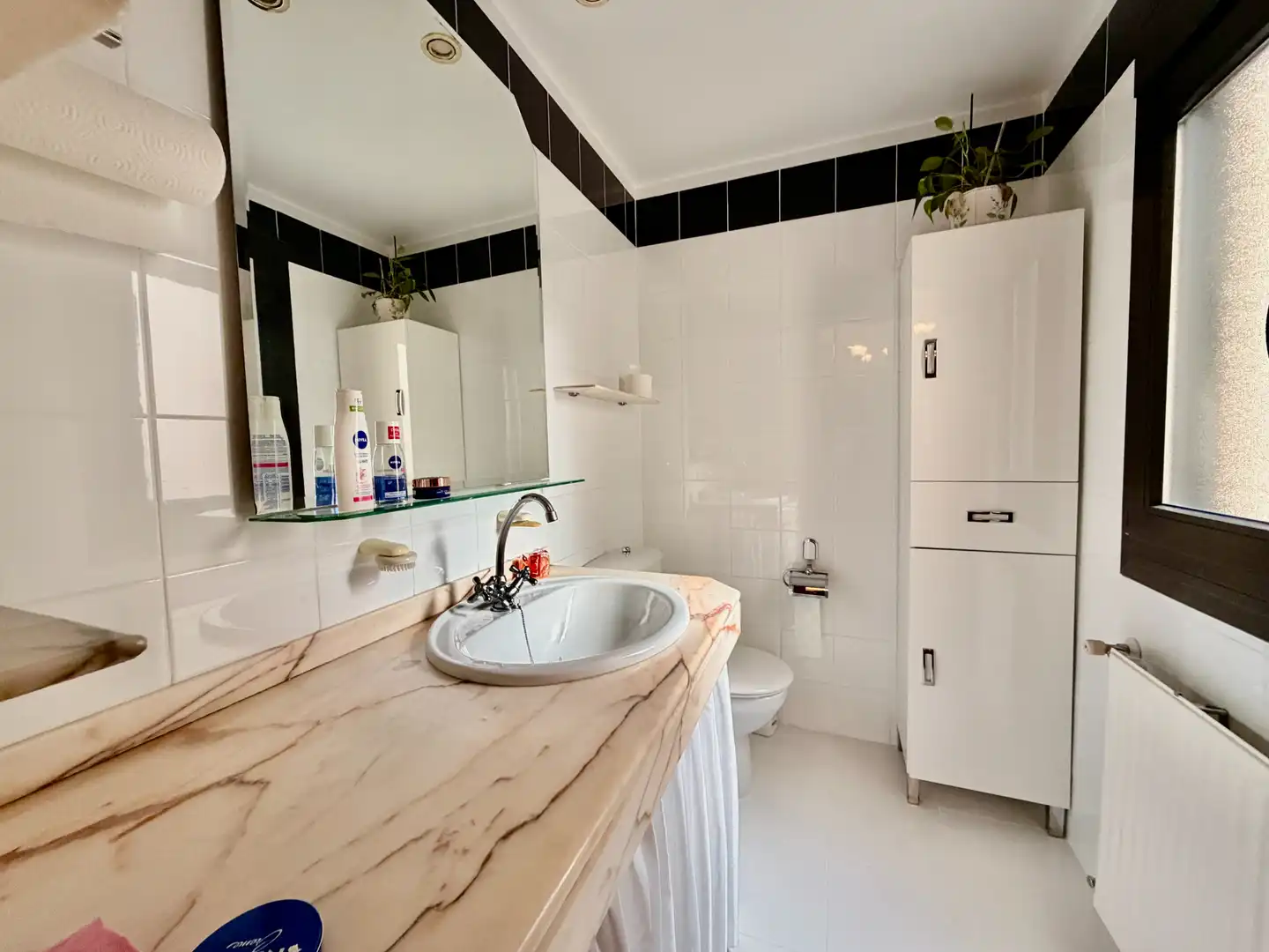 Baño de Dúplex en venta en Leganés con Aire acondicionado, Calefacción y Jardín privado