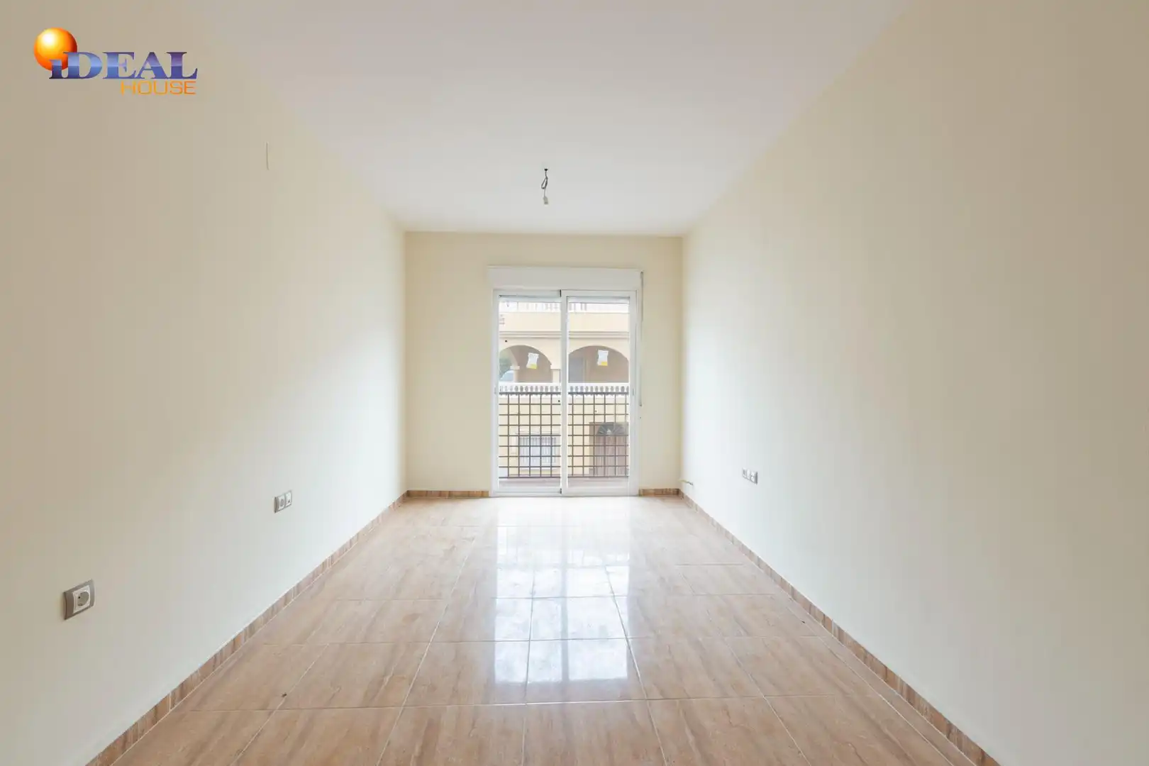Wohnung zum Verkauf in Güevéjar mit Balkon