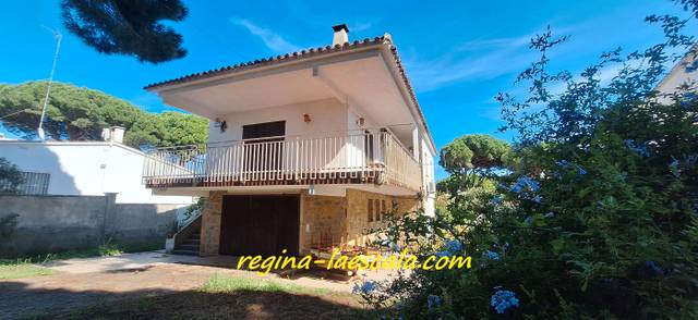 Casa-chalet en Venta en Carrer Olives en Port - La Cota - Puig Sec