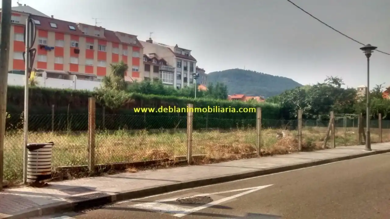Residencial en venta en Cangas 