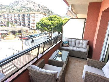 Apartment mit Pool zur Miete in Carrer Salines 11