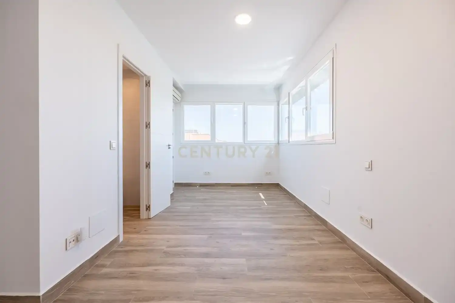 Bedroom of Apartments for sale in Alcorcón  with Air Conditioner, Storage room and Oven