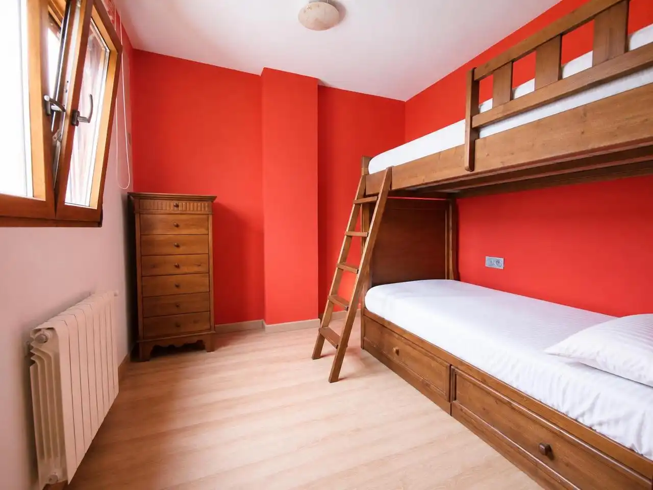 Schlafzimmer von Haus oder Chalet zum Verkauf in Ibi mit Klimaanlage und Möbliert