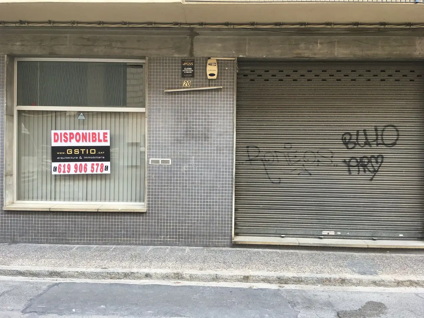 Local comercial en alquiler en Eixample Sud – Migdia