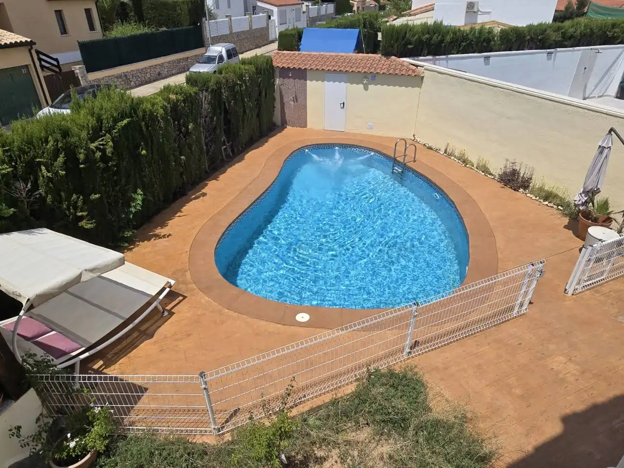 Swimming pool of Houses for rent in Riba-roja de Túria  with Air Conditioner, Heating and Private garden