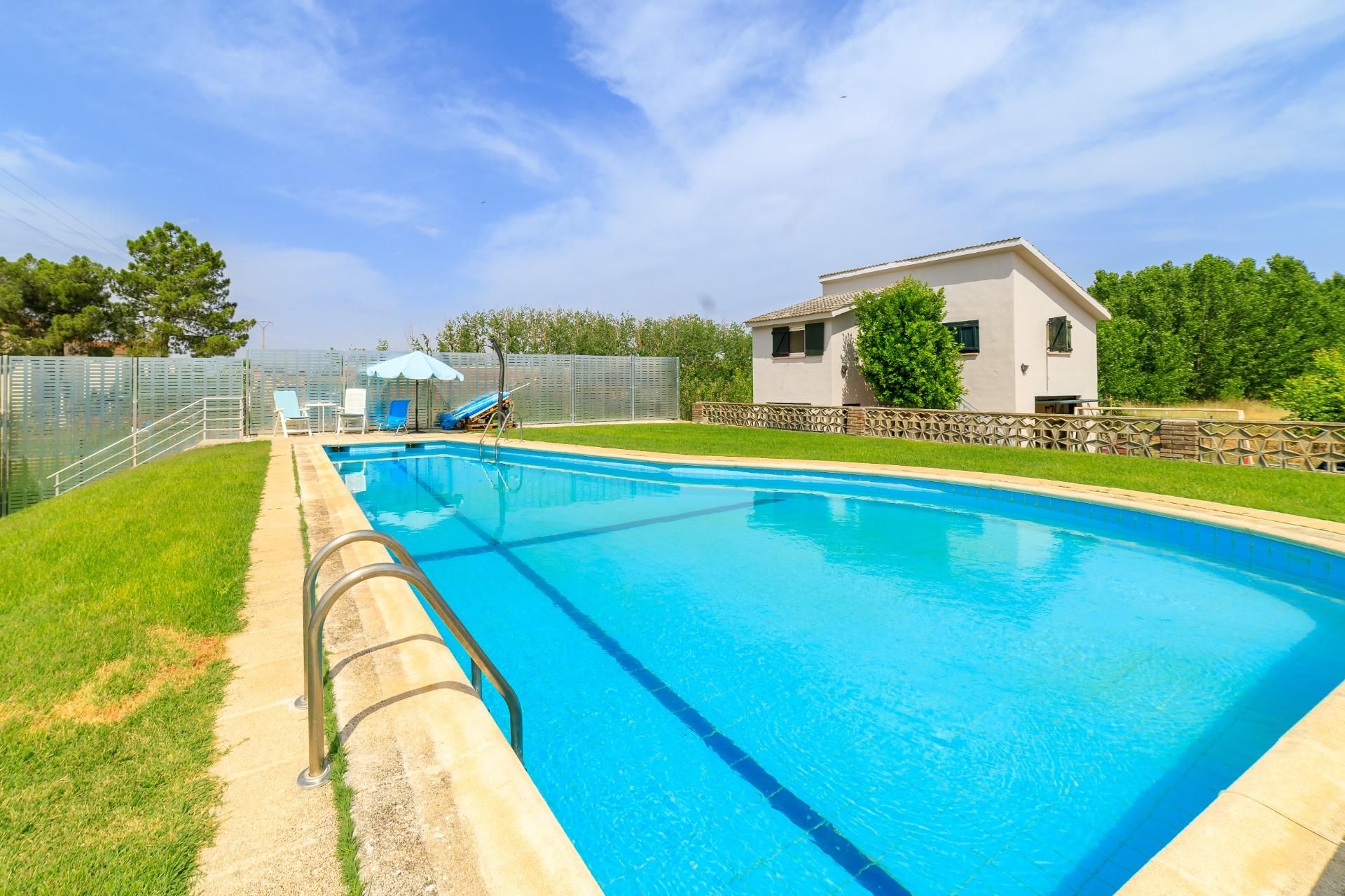 Swimming pool of Country house for sale in Zamora Capital   with Heating and Swimming Pool