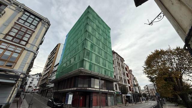 Edificio en Venta en  MARIANO LUIÑA, 21 en Navia