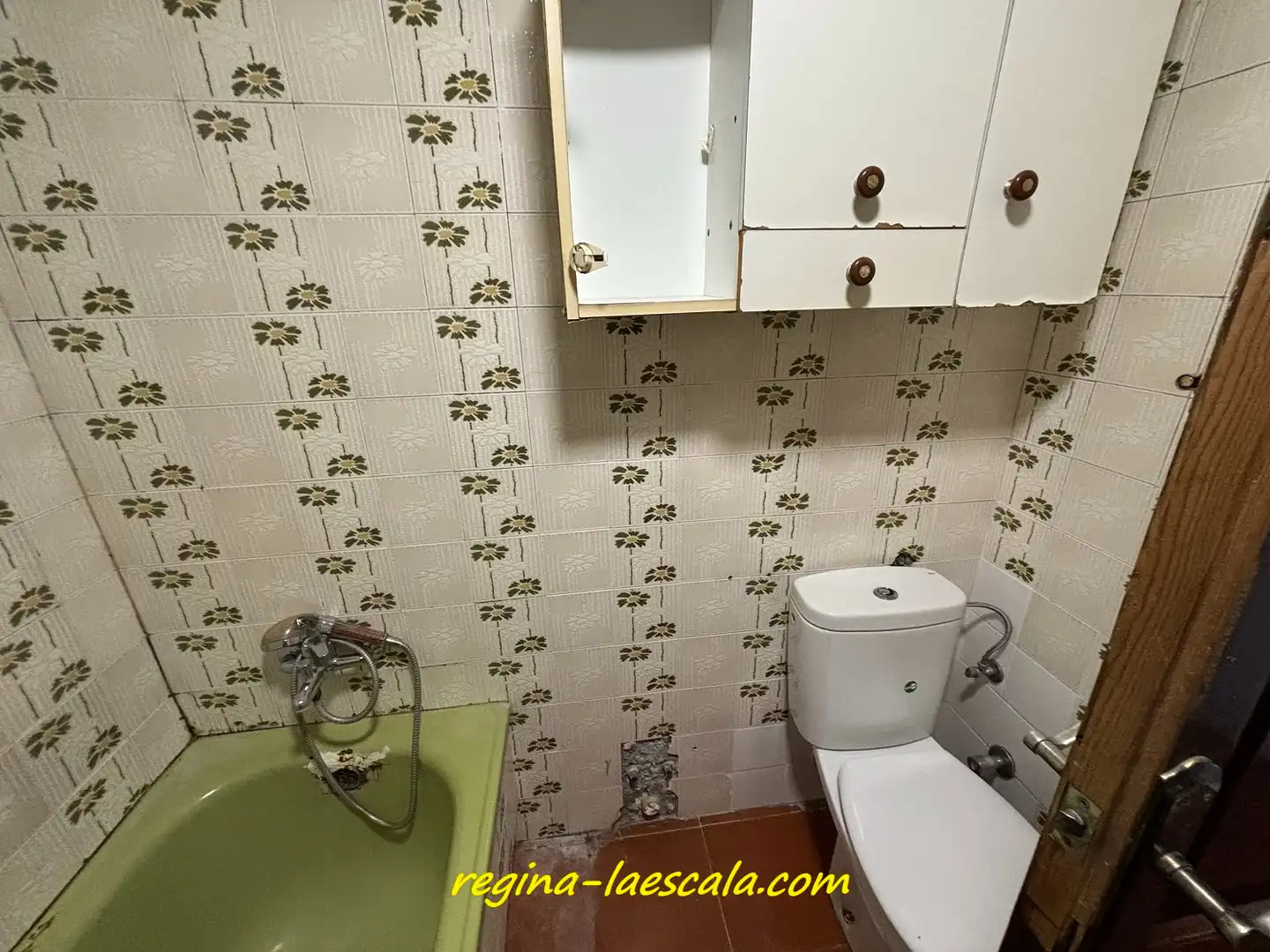Baño de Apartamento en venta en L'Escala