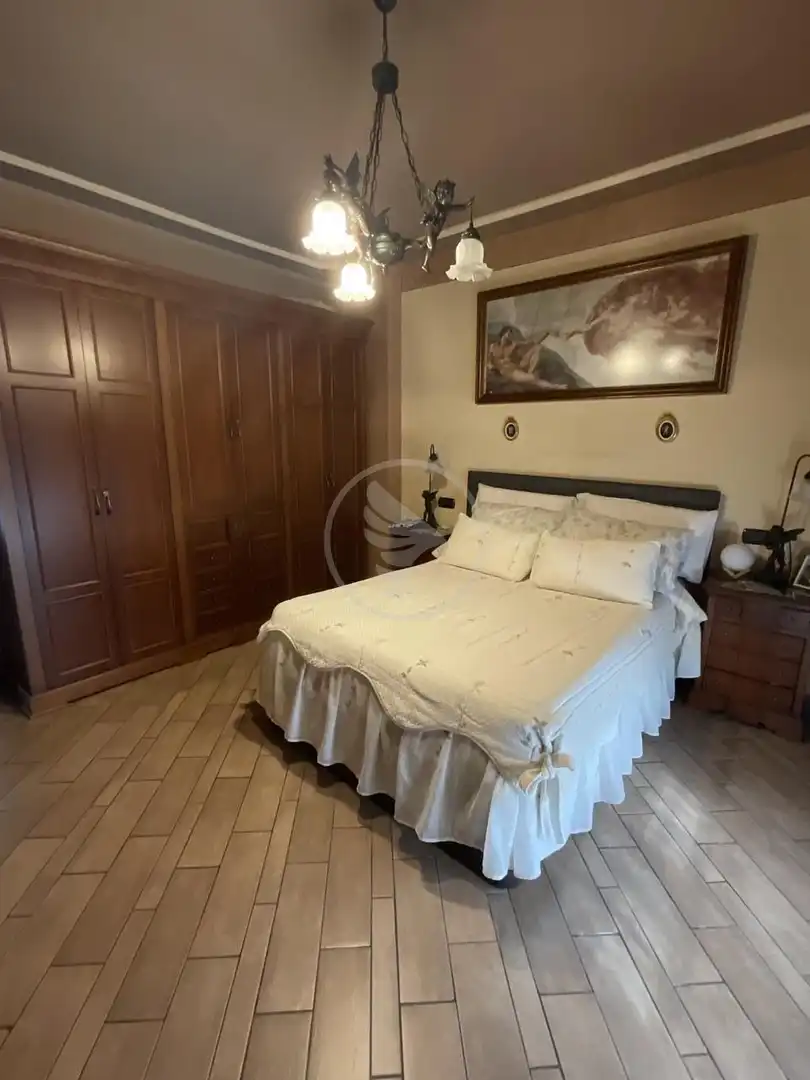 Dormitori de Casa o xalet en venda en Linares amb Aire condicionat