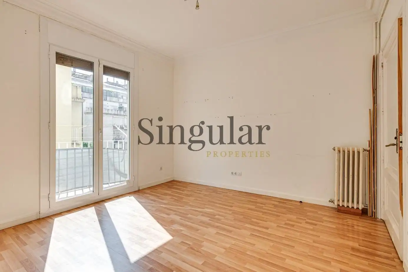 Habitación de Piso en venta en Barcelona con Calefacción y Alarma