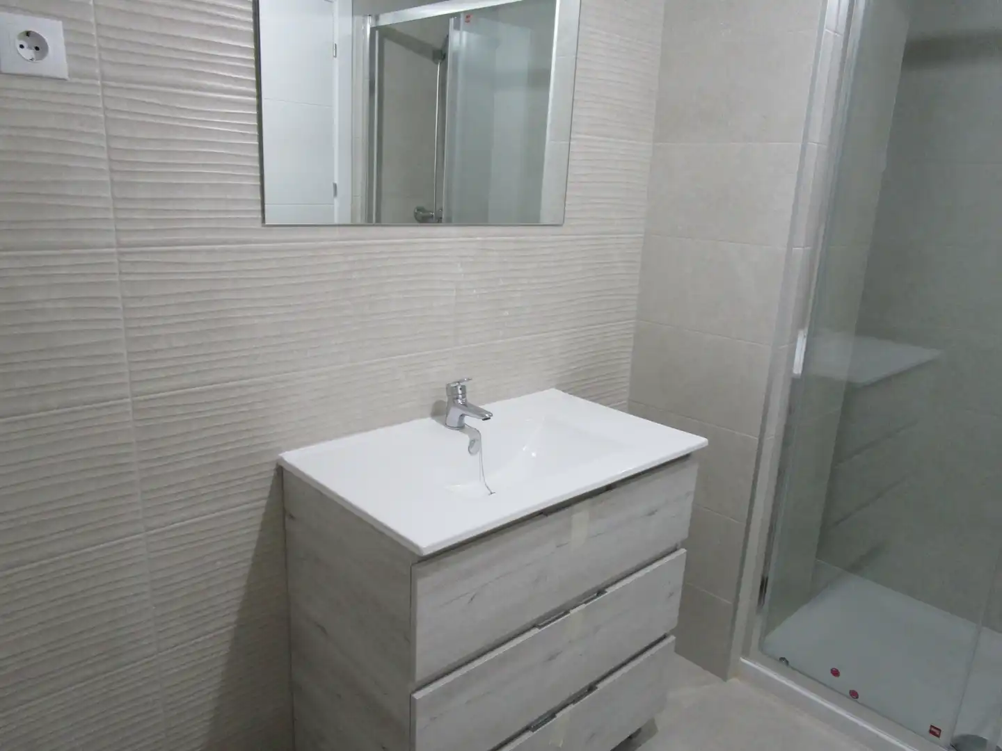 Flat for sale in Calle de Benita López, imagen 7