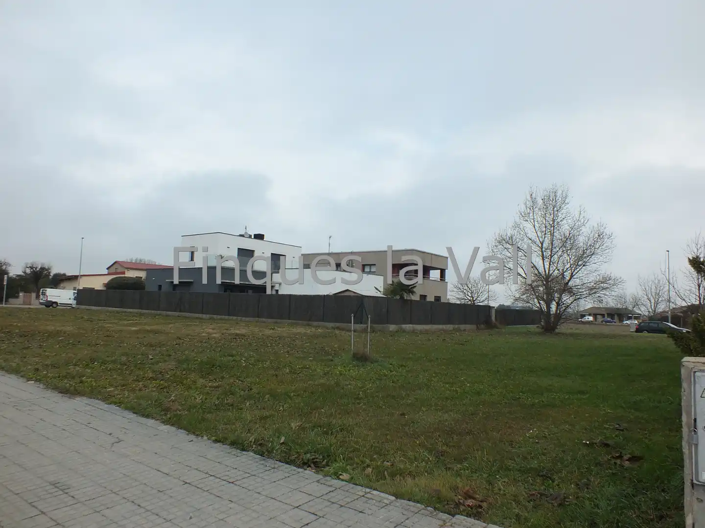 Wohnbaugrundstück zum Verkauf in Gurb