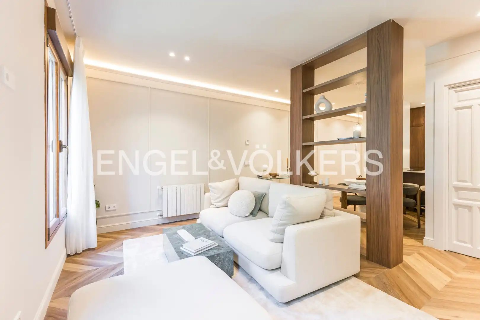 Wohnzimmer von Wohnung zum Verkauf in Madrid mit Klimaanlage, Heizung und Parkett
