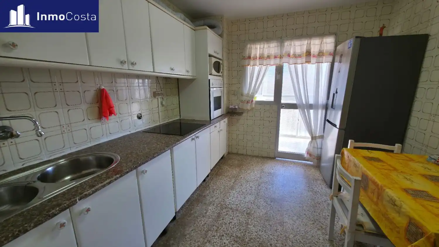 Cuina de Pis en venda en La Línea de la Concepción amb Terrassa