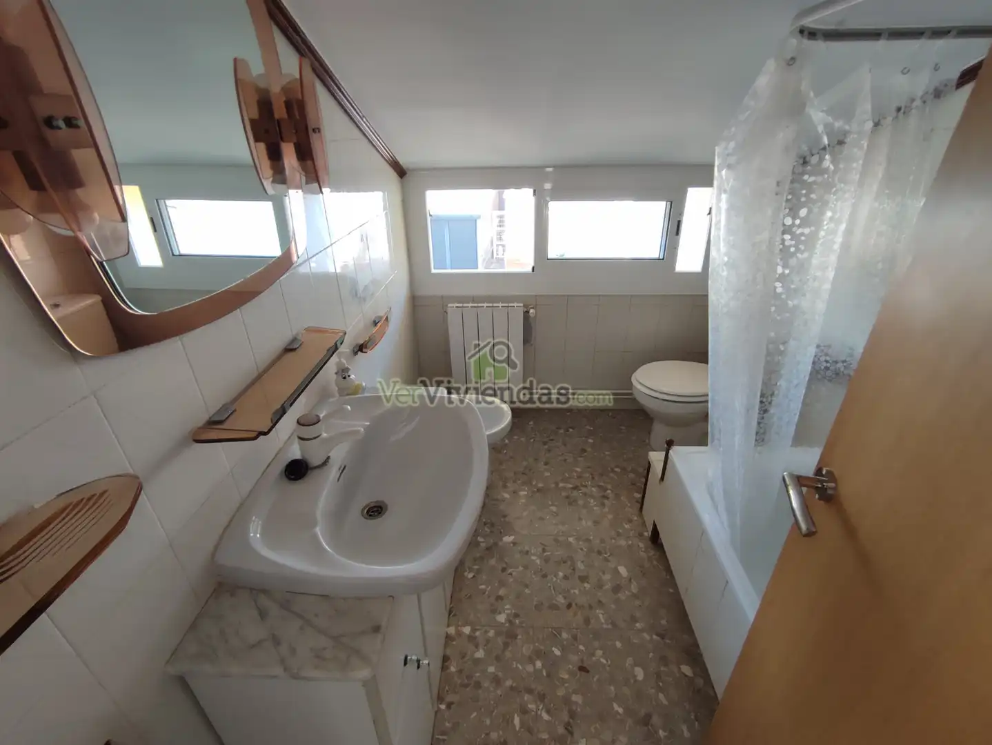 Bathroom of Houses for sale in Masquefa  with Air Conditioner, Heating and Private garden