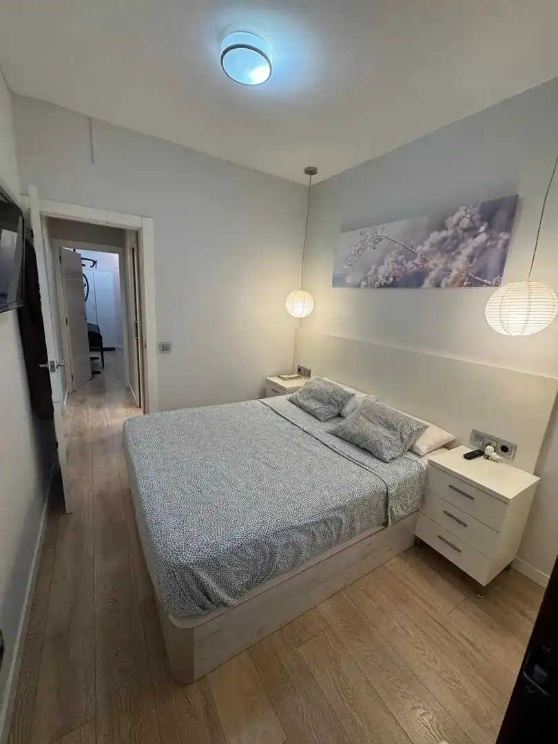 Dormitori de Apartament en venda en Barcelona amb Parquet i Balcó