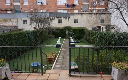 Jardí de Casa adosada en venda en Vitoria - Gasteiz amb Calefacció i Jardí privat