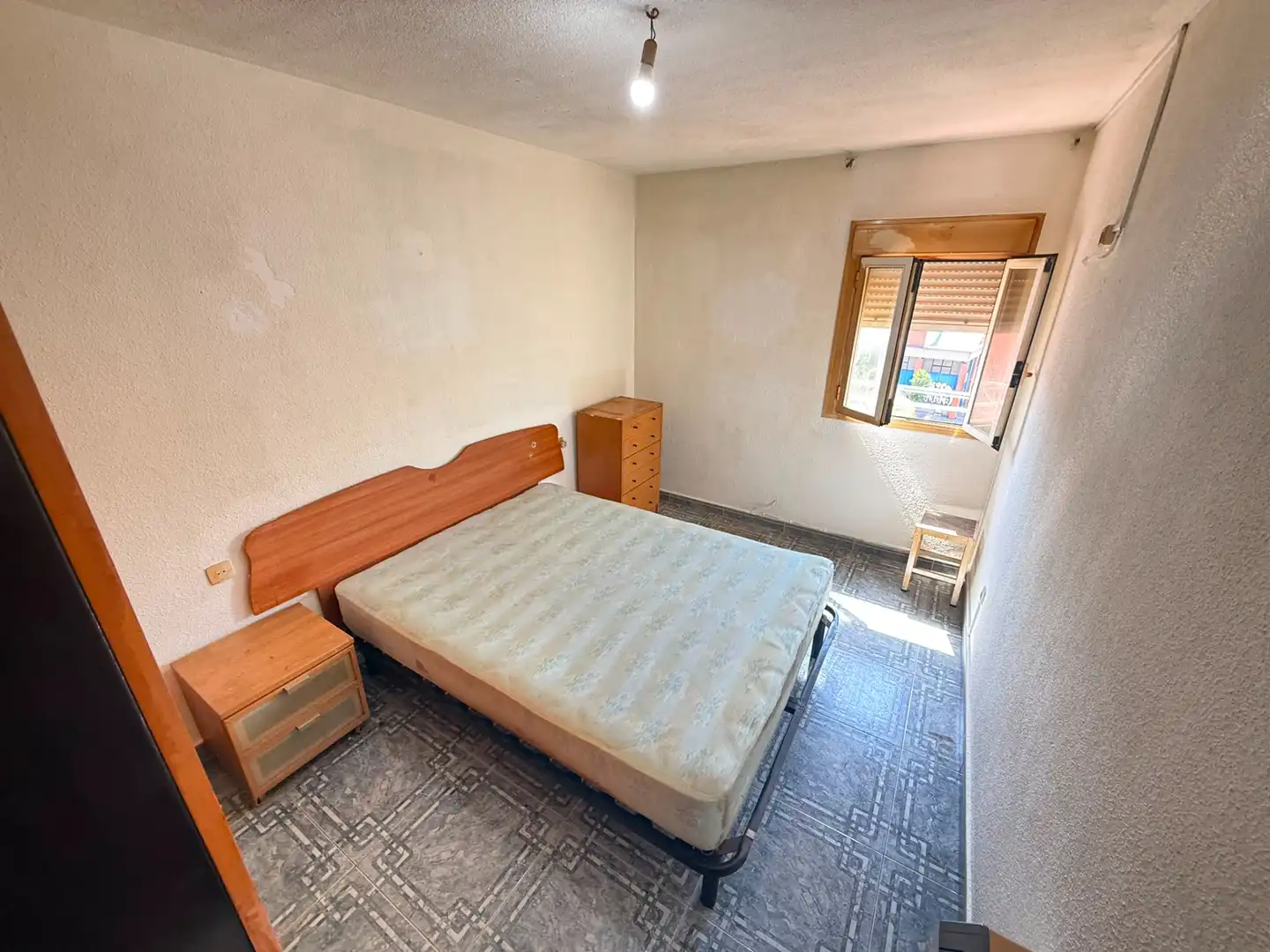 Habitación de Piso en venta en Madrid con Calefacción