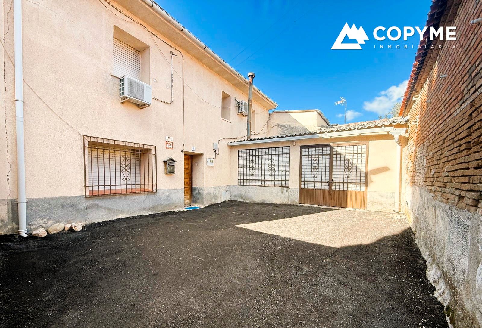 Exterior view of House or chalet for sale in Quismondo  with Air Conditioner, Heating and Private garden