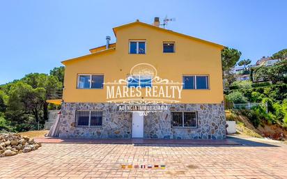 Vista exterior de Casa o xalet en venda en Lloret de Mar amb Aire condicionat i Piscina